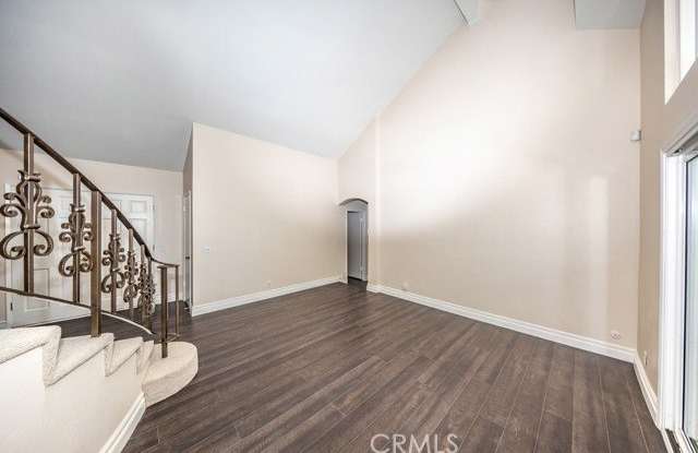 4711 East Fairfield Street Gallery 3