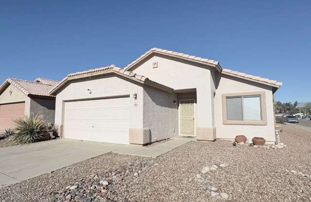 3 bed/2 bath home on the north west side with garage and fenced yard photos photos