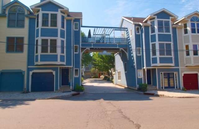 8 Raritan Pointe photos photos