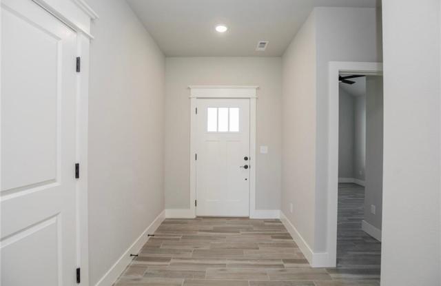 100 White Oak St Gallery 2