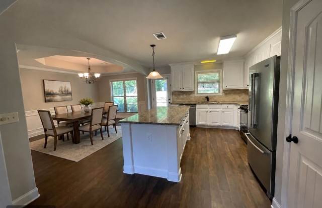 2363 Rat Kinney Road Gallery 4