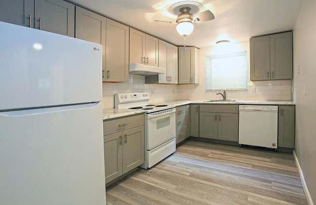 251-253 Dakota Ave. photos photos