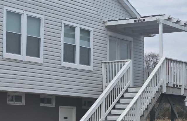 5230 BREEZY POINT RD unit: 203 photos photos