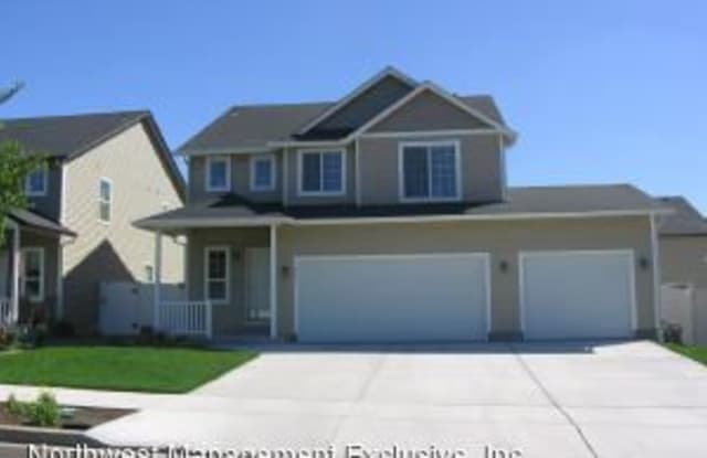 2621 NE 125th Ct - 2621 Northeast 125th Court, Vancouver, WA 98684
