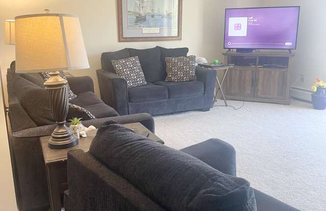 202 Fairway Dr Gallery 2