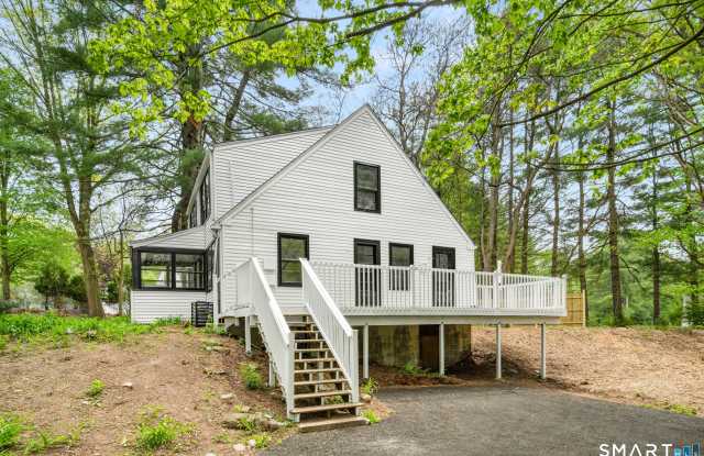 1335 Wolf Hill Road Gallery 4