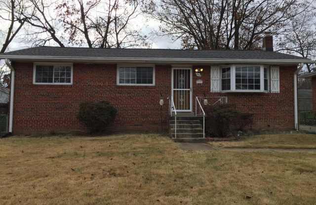 1919 RED OAK DR - 1919 Red Oak Dr, Adelphi, MD 20783