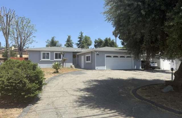 616 E 17th Ave - 616 East 17th Avenue, Escondido, CA 92025 616 E 17th Ave - 616 East 17th Avenue, Escondido, CA 92025