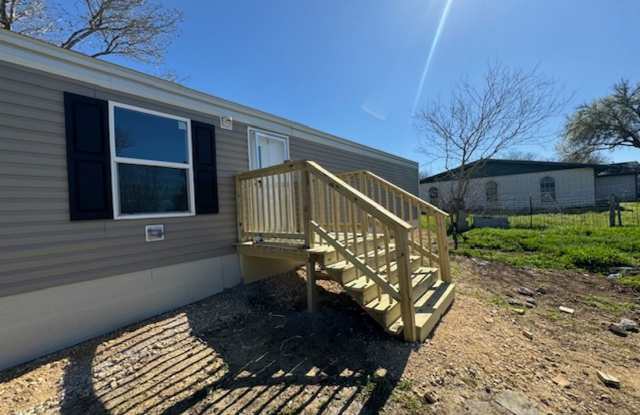 Move in June 10th 2025!! Beautiful 3 bedroom 2 bath w/Over 1/2 an acre photos photos