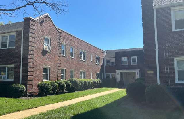 220 Allison St NW photos photos