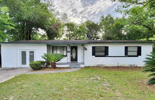 4547 BRYSON DR - 4547 Bryson Drive, Jacksonville, FL 32210
