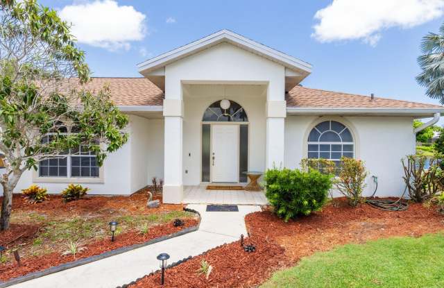 1123 SW Oak Hollow Court photos photos