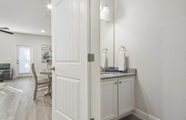 1875 Pointe Drive Gallery 4