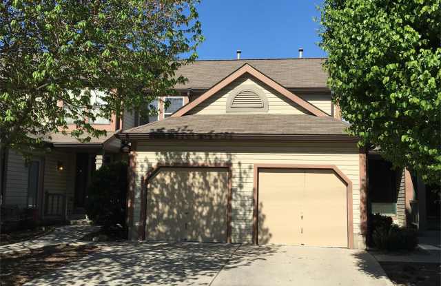 8506 Hague Road Gallery 2