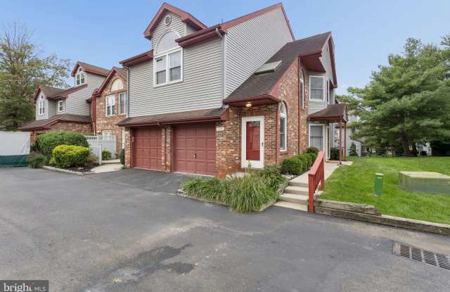 736 CHANTICLEER Drive Gallery 1