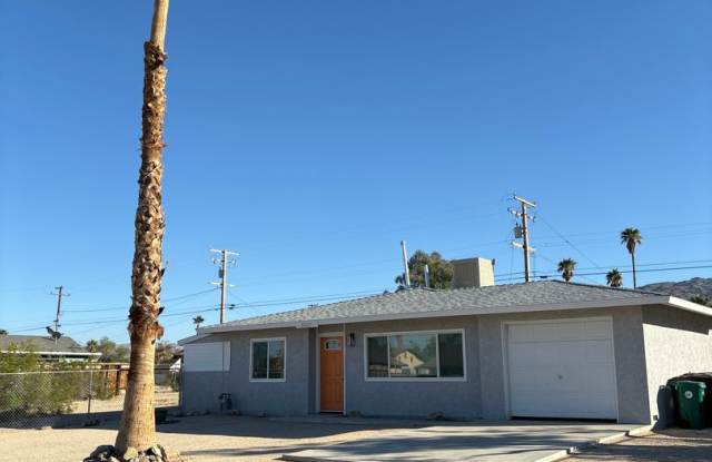 3 bedroom/1 Bathroom ready now! Gallery 1