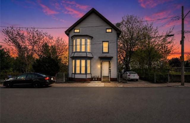 6 Bloomingdale Avenue photos photos