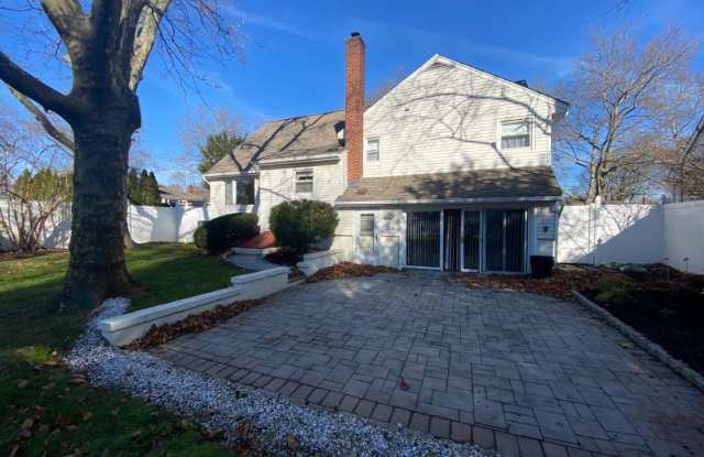 620 Harris Dr Gallery 2