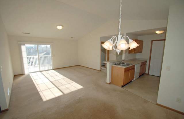 335 Gail Avenue Northeast - 335 Gail Avenue Northeast, Massillon, OH 44646