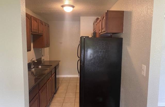 Move In Special offered 1 bedroom with 1 bath photos photos