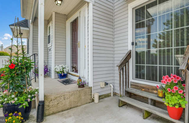 107 EAGLE COURT Gallery 4