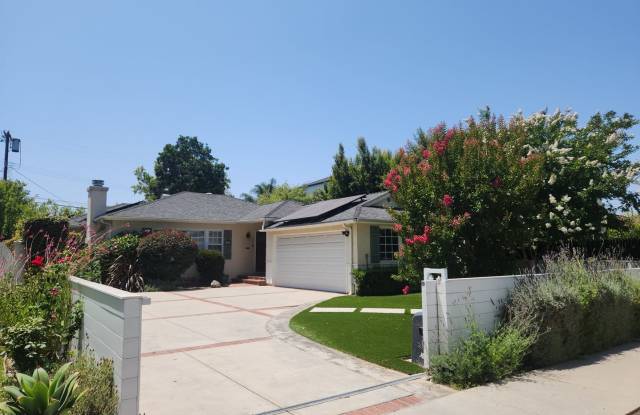 3bed/2bath 2,033sqft+GARAGE, SOLAR PANELS and PRIVATE YARD in Sherman Oaks available for long-term lease. photos photos