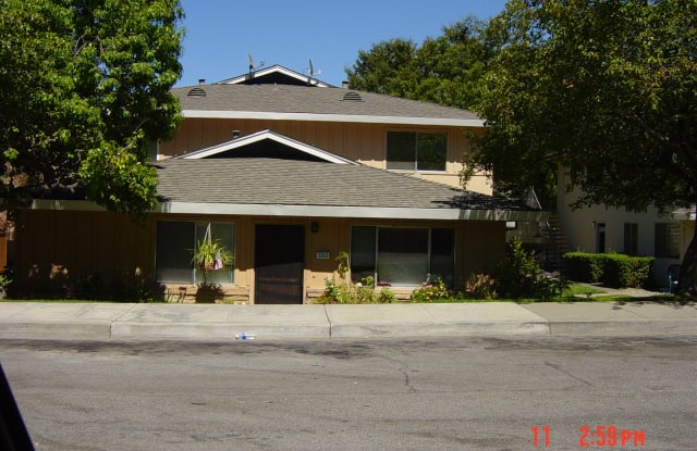 2353 Foothill Rd Apt 4 - 2353 Foothill Road, Pleasanton, CA 94588