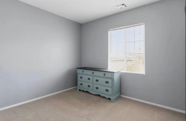 155 Rosewood Street Gallery 4