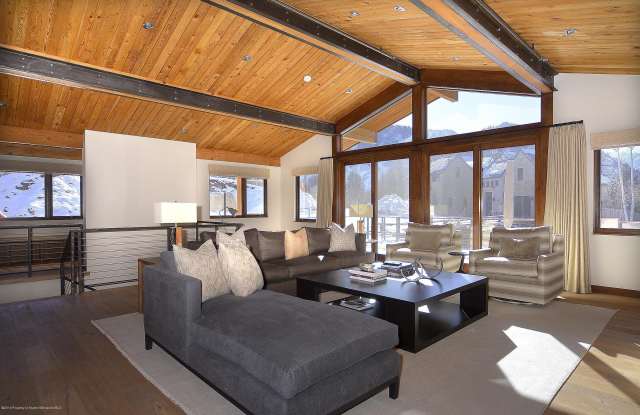 110 Red Mountain Gallery 4