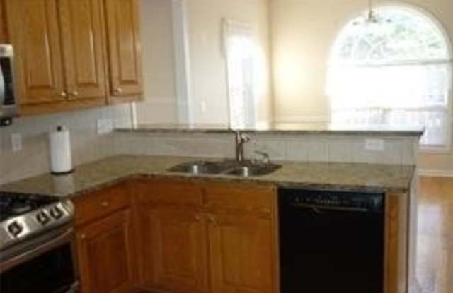 1261 Fountain Lakes Drive Gallery 2