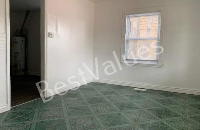 1585 Verbena St Gallery 2