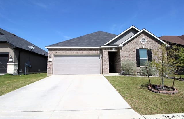 311 Treasure Pines - 311 Treasure Pnes, Universal City, TX 78148