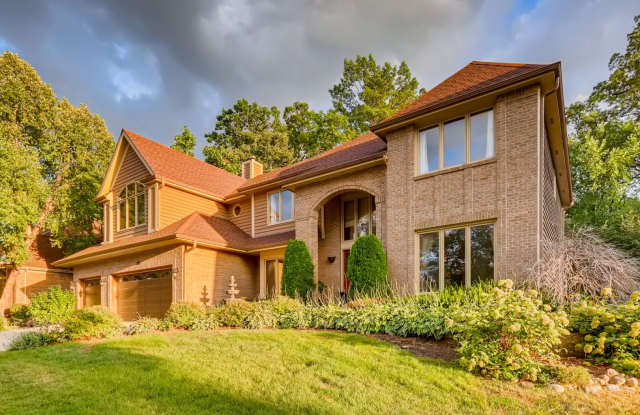 1270 MEDINAH Drive Gallery 2