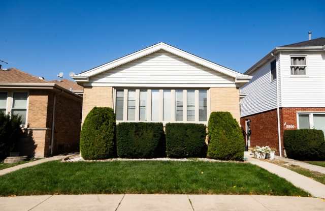 2804 W Estes Avenue Gallery 1
