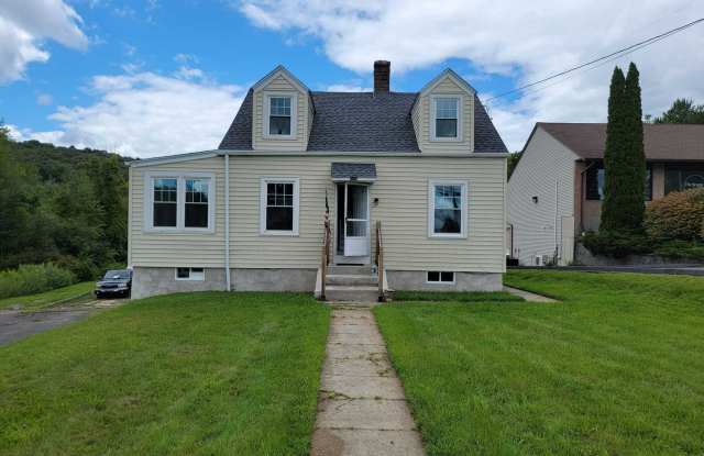 407 Wolcott Road Gallery 1