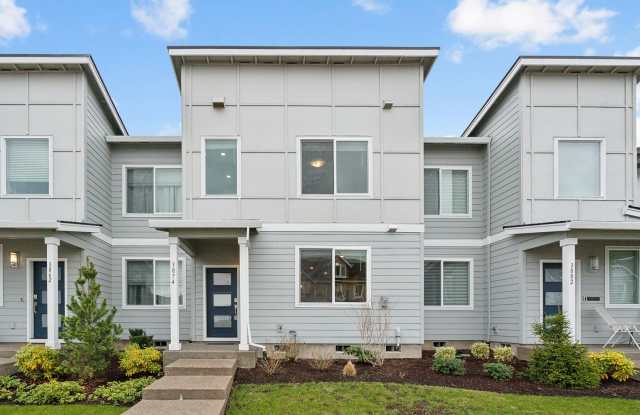$500 off the first month's rent with a lease signed by 10/20 Gallery 1