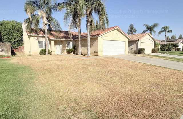 Location, Location (93313 HARRIS RD/ ASHE RD AREA...)Ready to move in? Call us for a showing at (661)3981200 Gallery 4