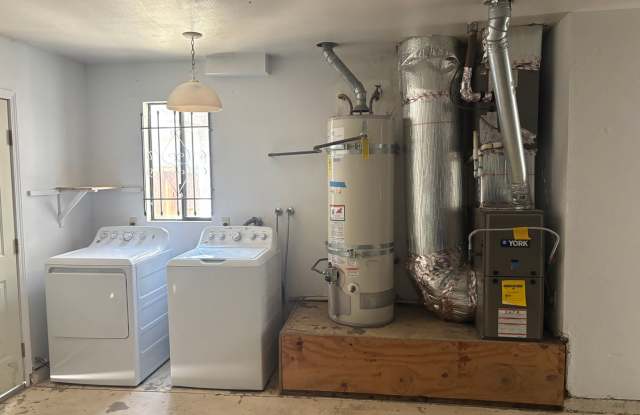 3 BEDROOM 2 BATH VICTORVILLE HOME photos photos