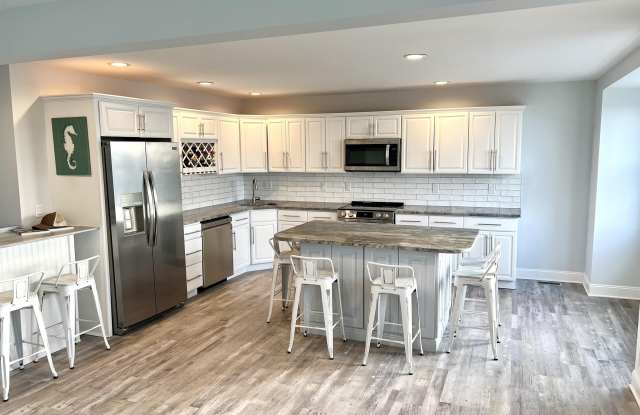 6717 Atlantic Ave photos photos