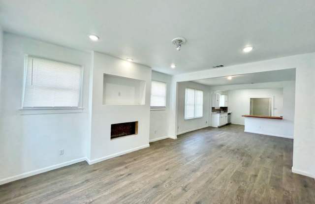3BED/2BATH Home for lease! Available NOW! photos photos