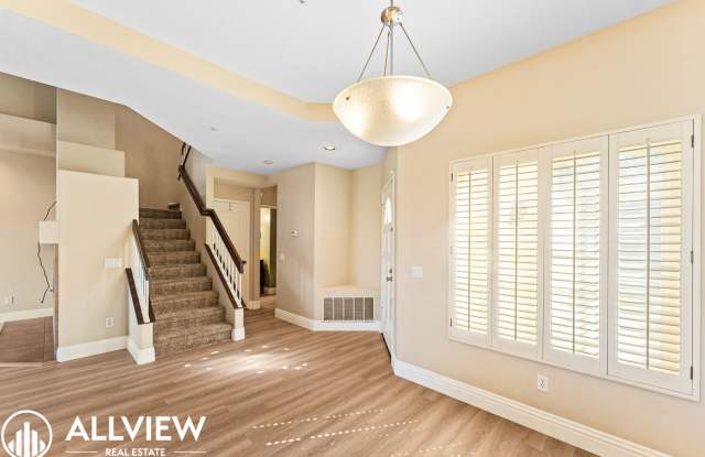 GORGEOUS VIEWS! Bright & Spacious San Clemente Home with 2-Car Garage Gallery 4