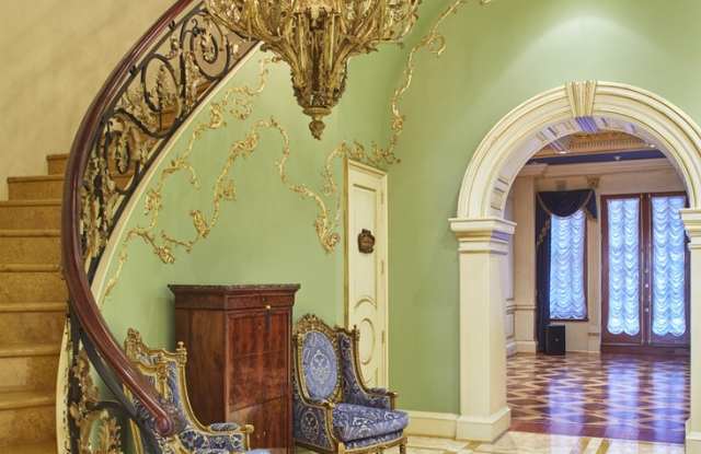 12 East 69th Street Gallery 3