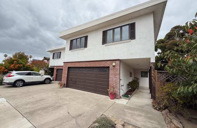 Alameda East End | 3 Bed / 2.5 Bath Duet Home | 1,706+ sq ft Gallery 1