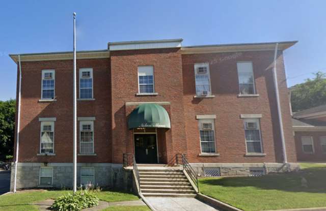 91 Fourth Street unit: 12 photos photos