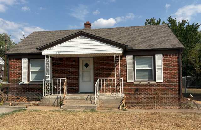 Fresh Remodel in OKC: 3 Bed, Fenced Yard, Easy Highway Access Gallery 1