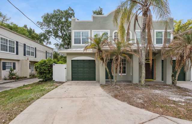 Milk District 3 Bed | 2 Bath! - 2704 East Central Boulevard, Orlando, FL 32803