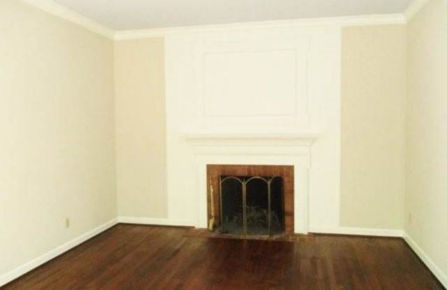 727 Sardis Road N Gallery 2