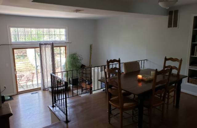 1512 Chatham Colony Court Gallery 4