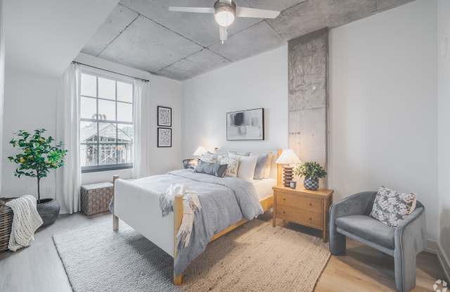 LC Line & Low photos photos LC Line & Low photos photos