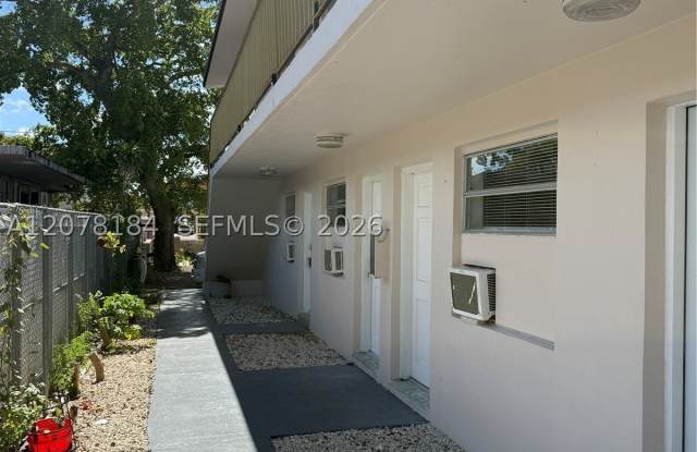 166 W 8th St Gallery 1